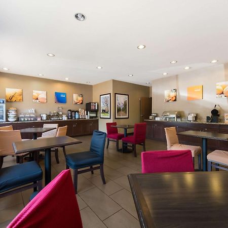 Comfort Inn East Уичита Экстерьер фото