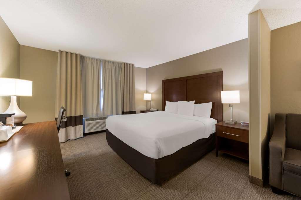 Comfort Inn East Уичита Номер фото