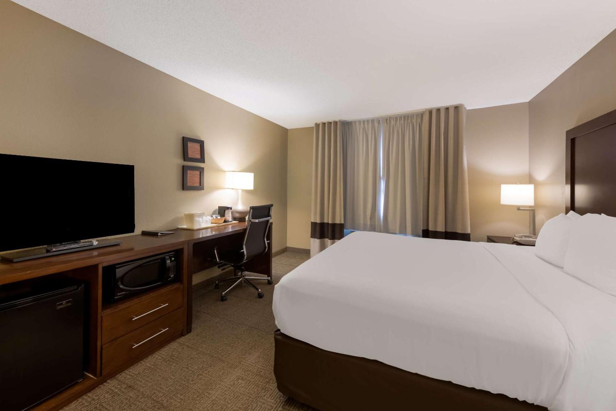 Comfort Inn East Уичита Экстерьер фото