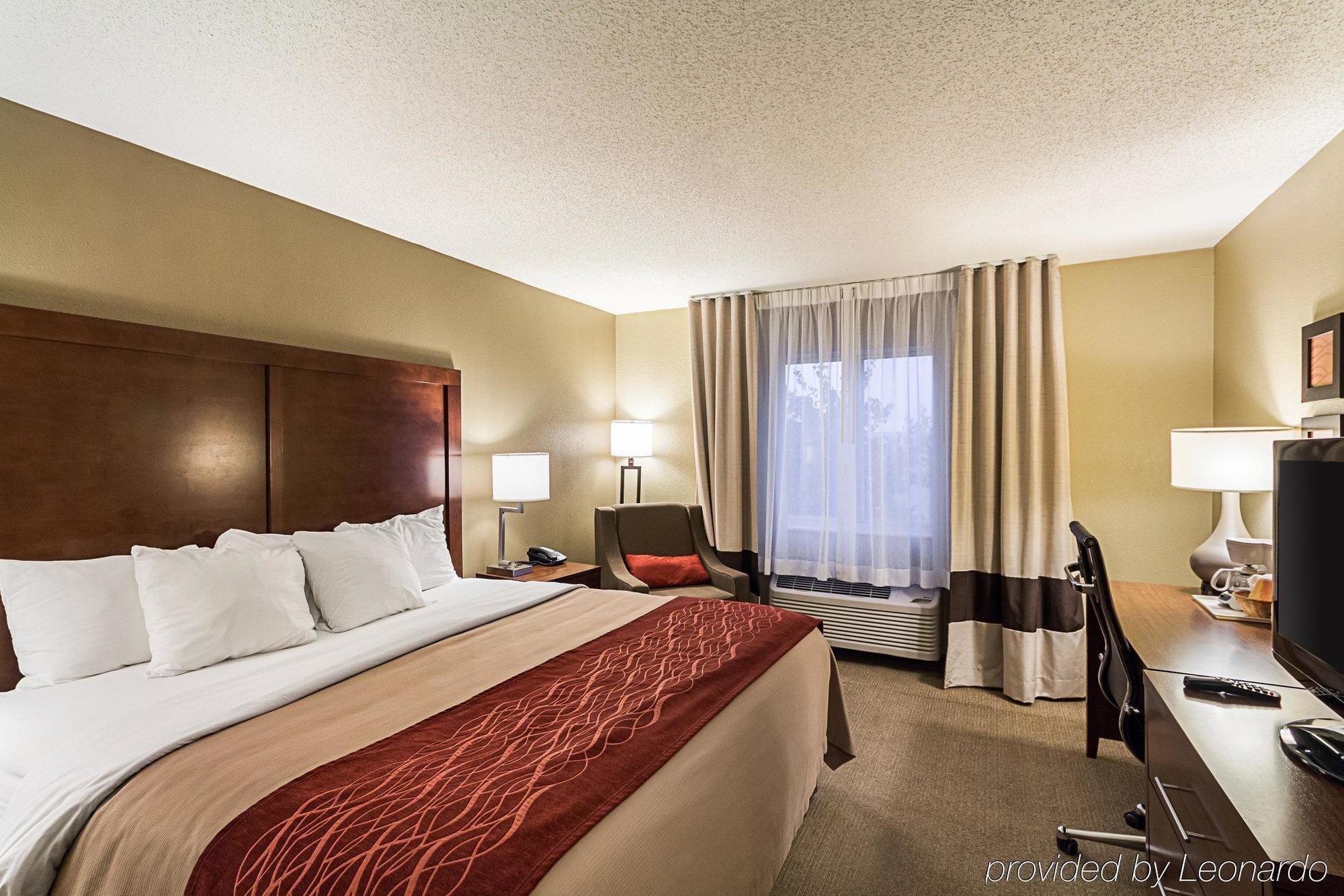 Comfort Inn East Уичита Экстерьер фото