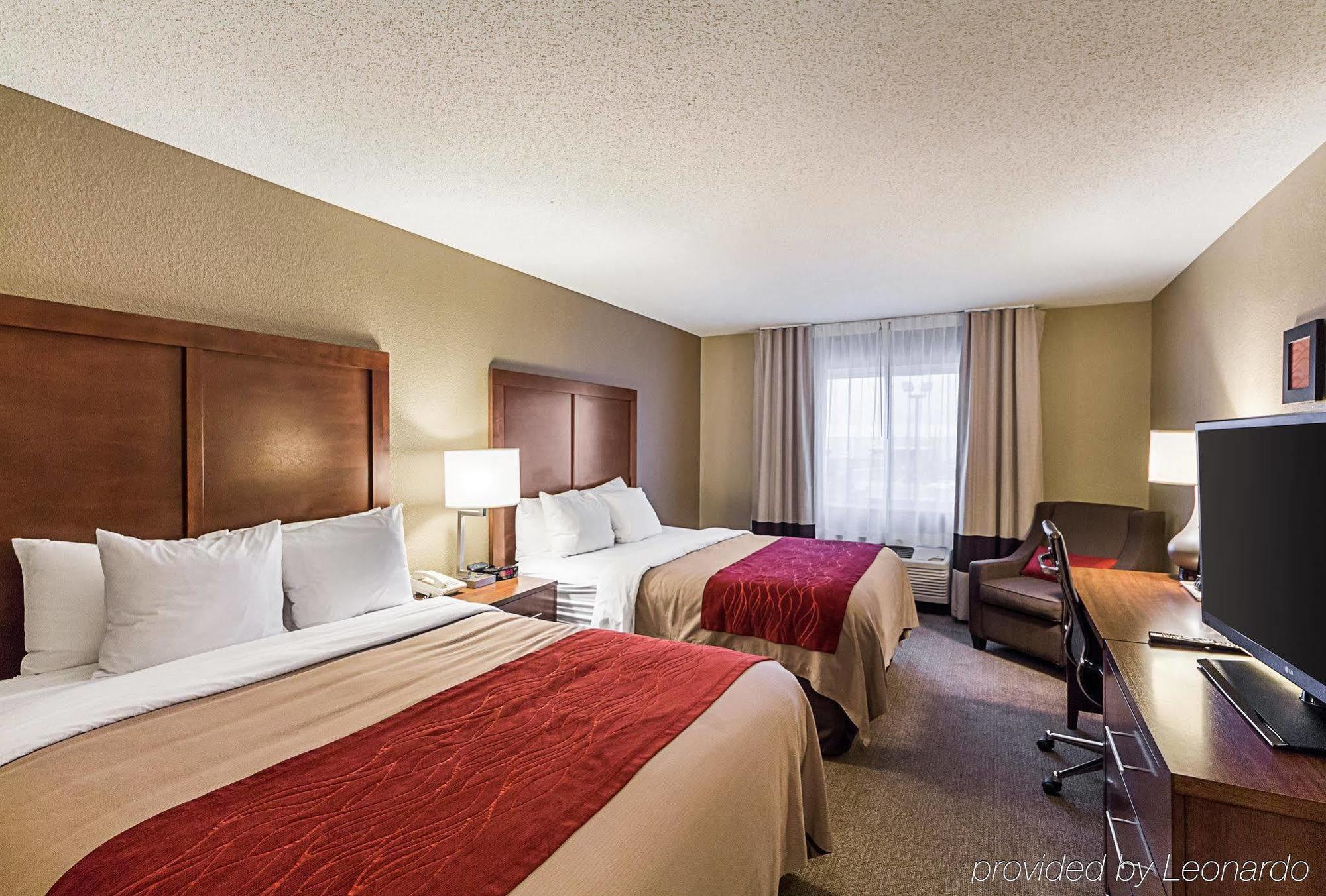 Comfort Inn East Уичита Экстерьер фото